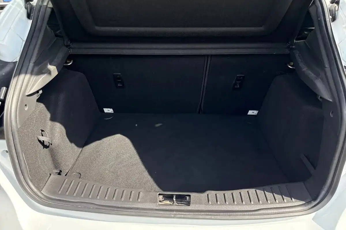 2018-ford-focus-10t-st-line-140ps-hatchback-big-8