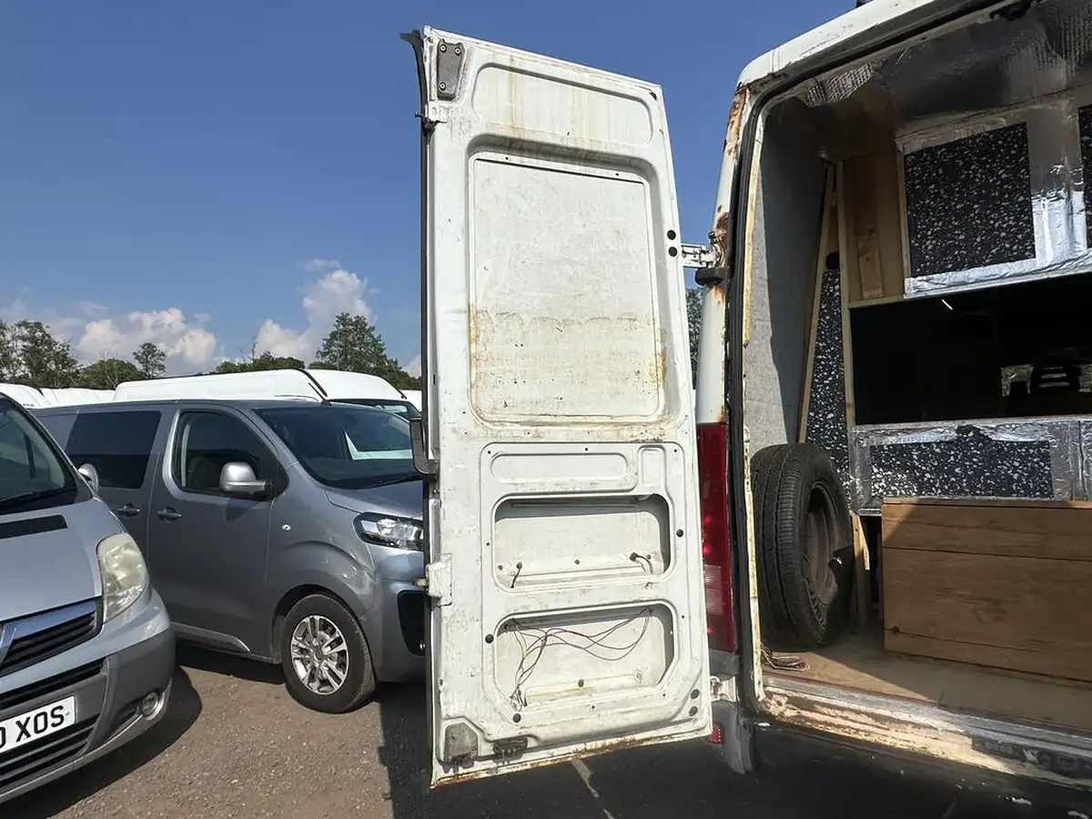 2006-iveco-daily-s-class-23td-35s12-axess-lwb-big-7