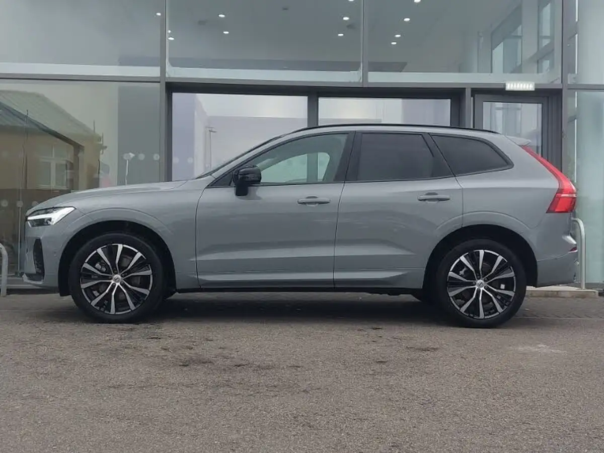 2024-volvo-xc60-20-b5-ultimate-big-3