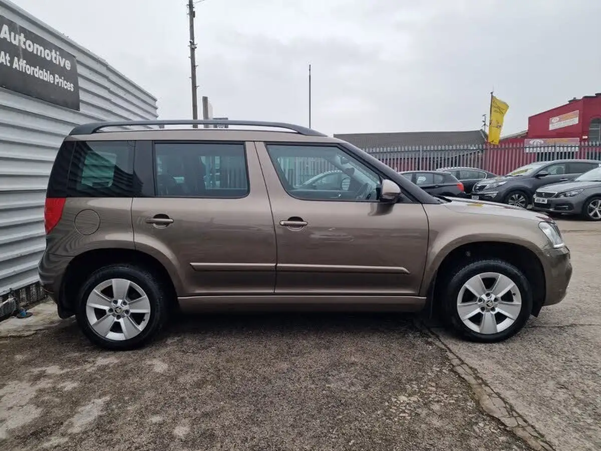 2014-skoda-yeti-16tdi-s-greenline-ii-big-7