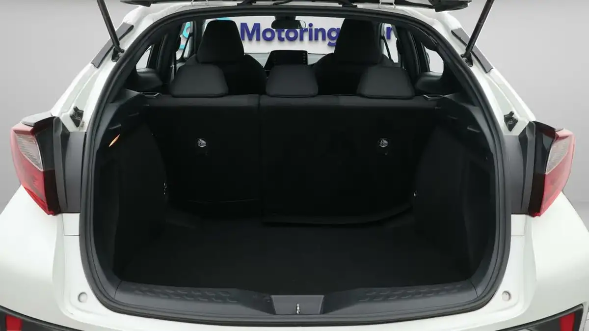 2022-toyota-c-hr-18-vvt-i-icon-big-17