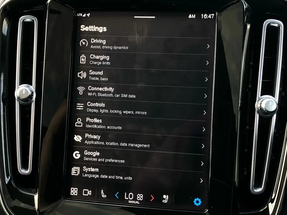 2023-volvo-c40-e-twin-recharge-plus-big-34