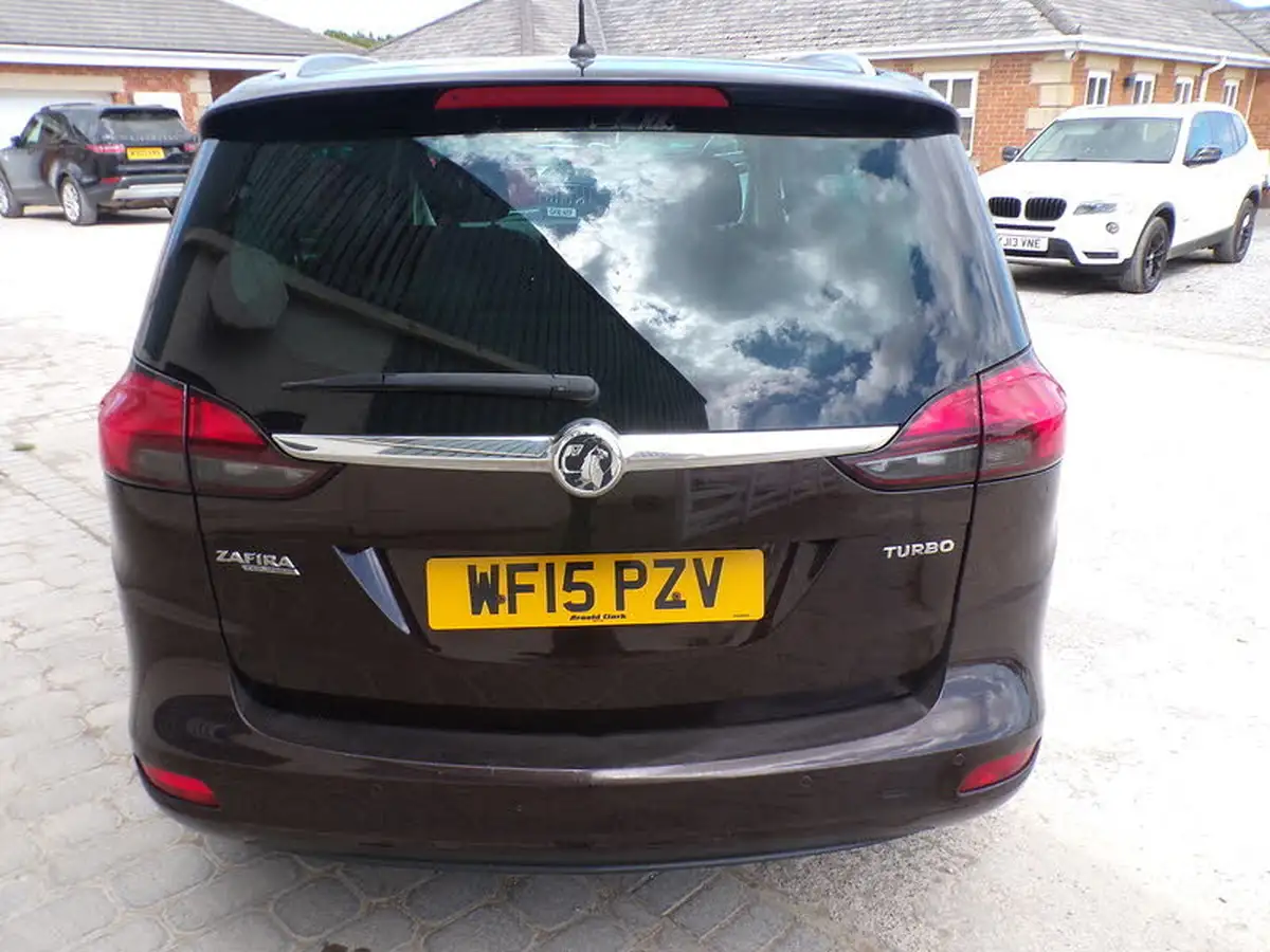 2015-vauxhall-zafira-tourer-14i-16v-turbo-sri-leather-pk-big-7