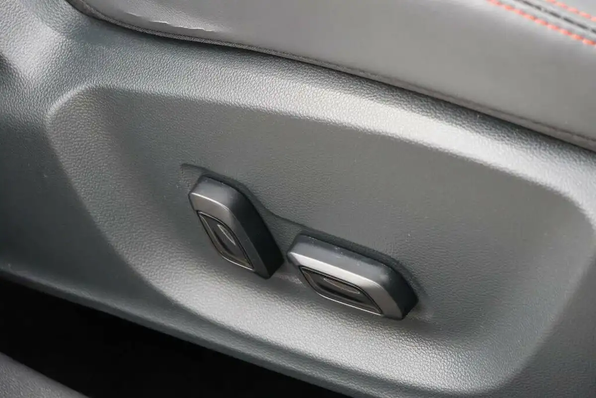 2021-mg-zs-suv-15-vti-tech-exclusive-big-7
