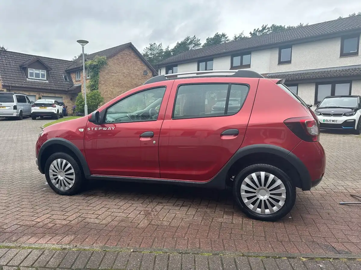 2013-dacia-sandero-stepway-09-ambiance-big-8