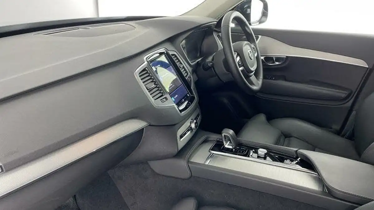 2024-volvo-xc90-20-b5-core-big-1