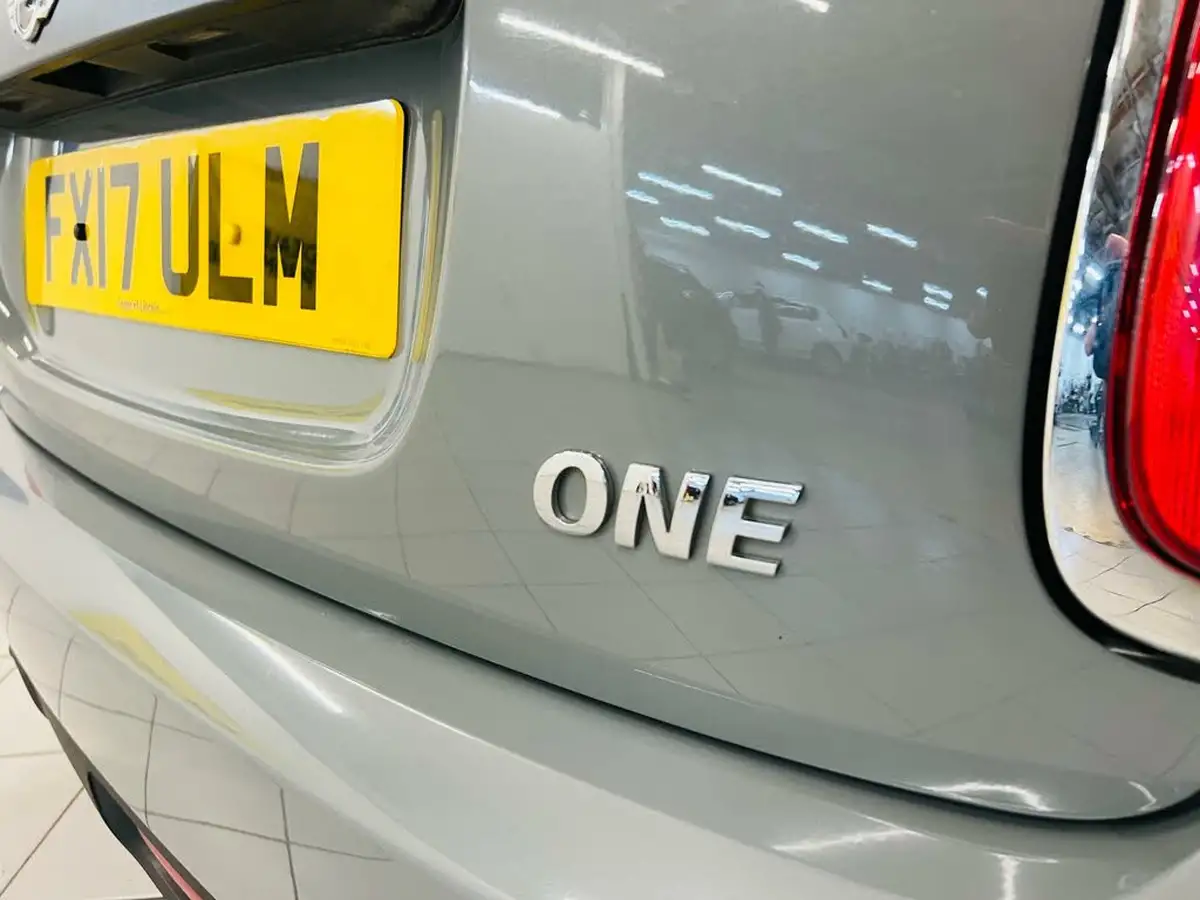 2017-mini-cooper-12-one-3d-big-14