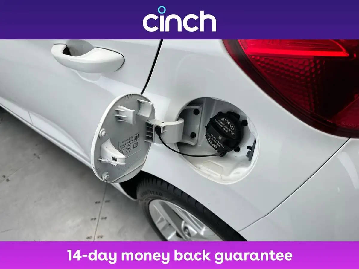 2021-hyundai-i10-12-se-connect-big-27
