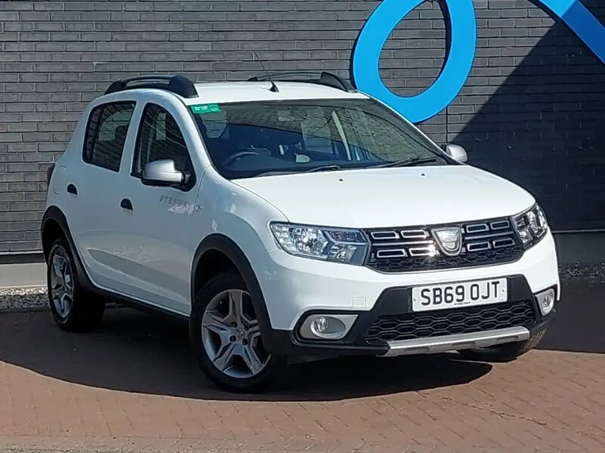 2019-dacia-sandero-stepway-09-tce-essential-big-0