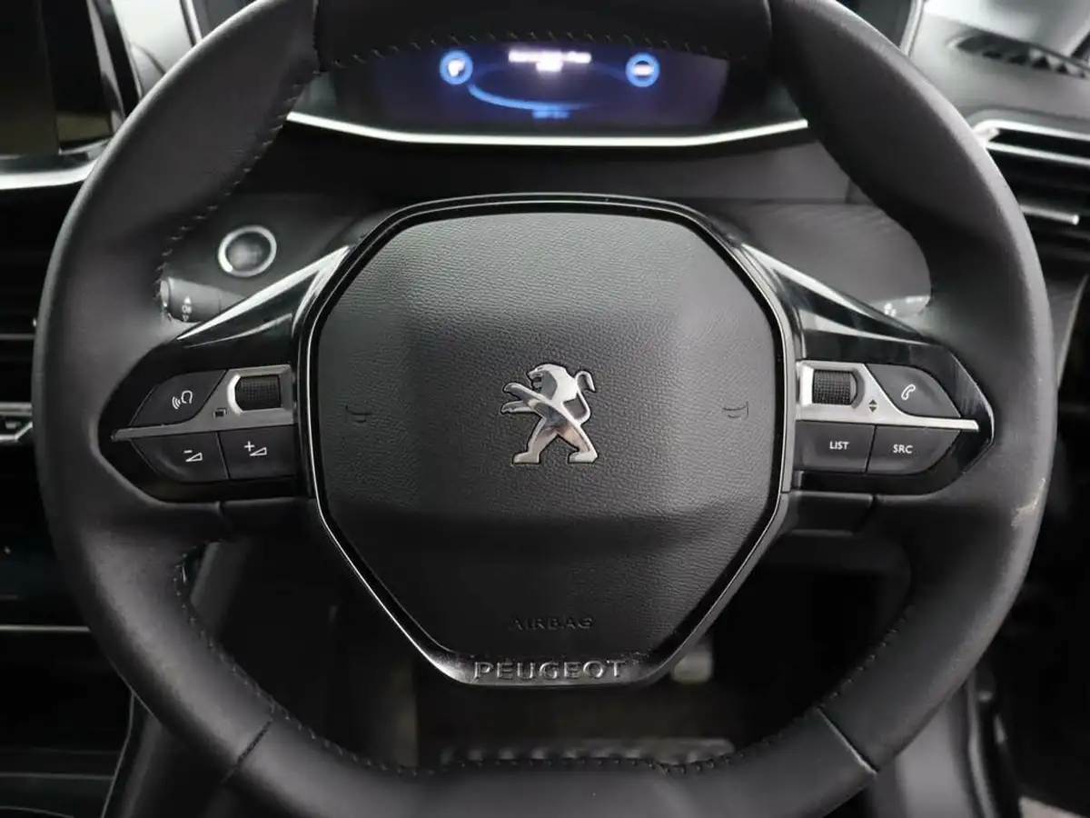 2022-peugeot-208-15-bluehdi-allure-premium-big-34