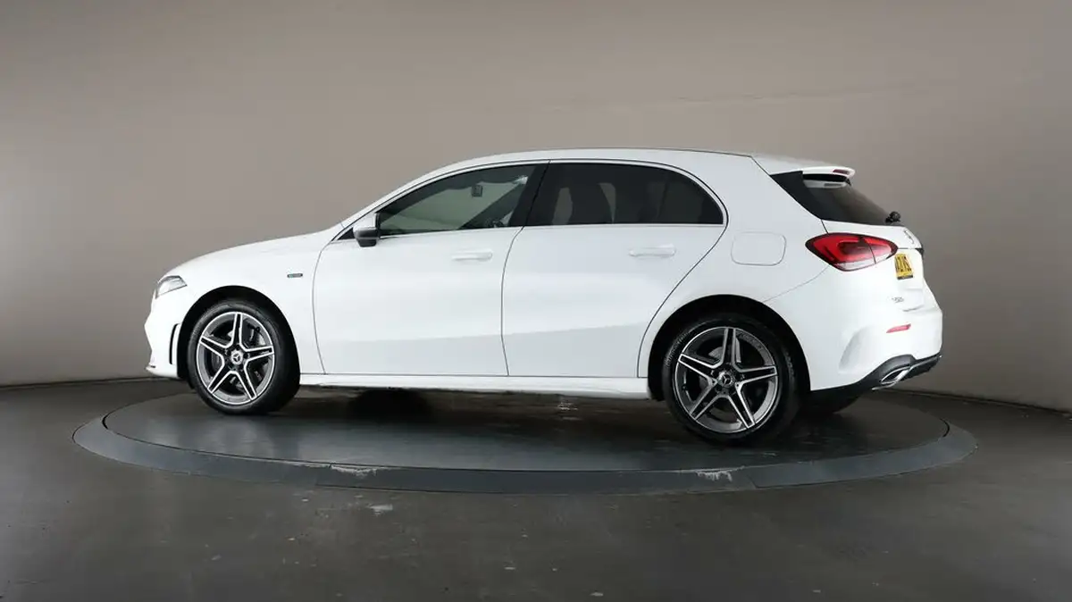 2021-mercedes-benz-a-class-13-a250e-amg-line-hatchback-5d-big-73