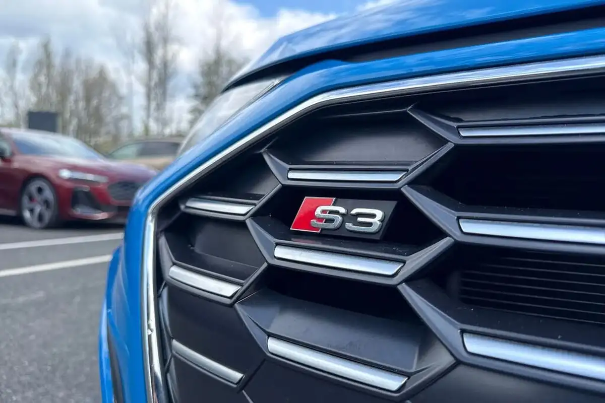 2021-audi-s3-20-tfsi-sportback-5d-big-25