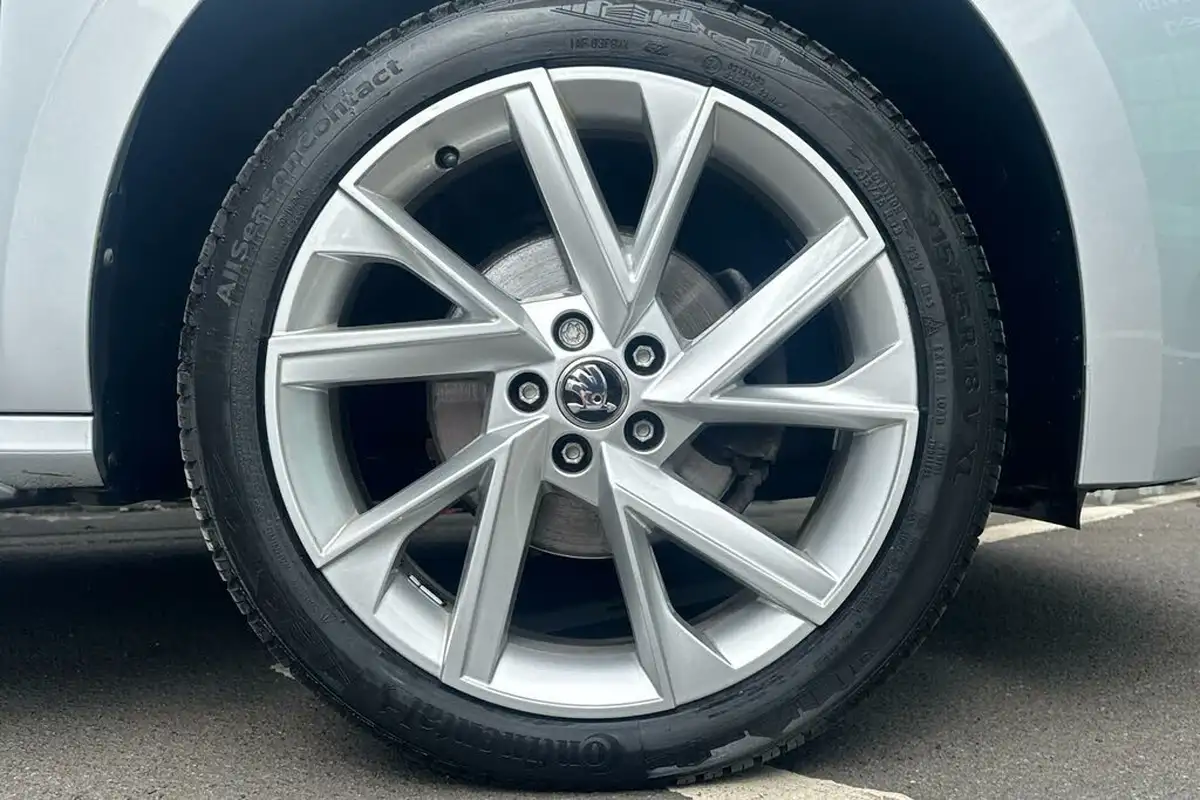 2022-skoda-kamiq-10-tsi-se-l-executive-109ps-big-4