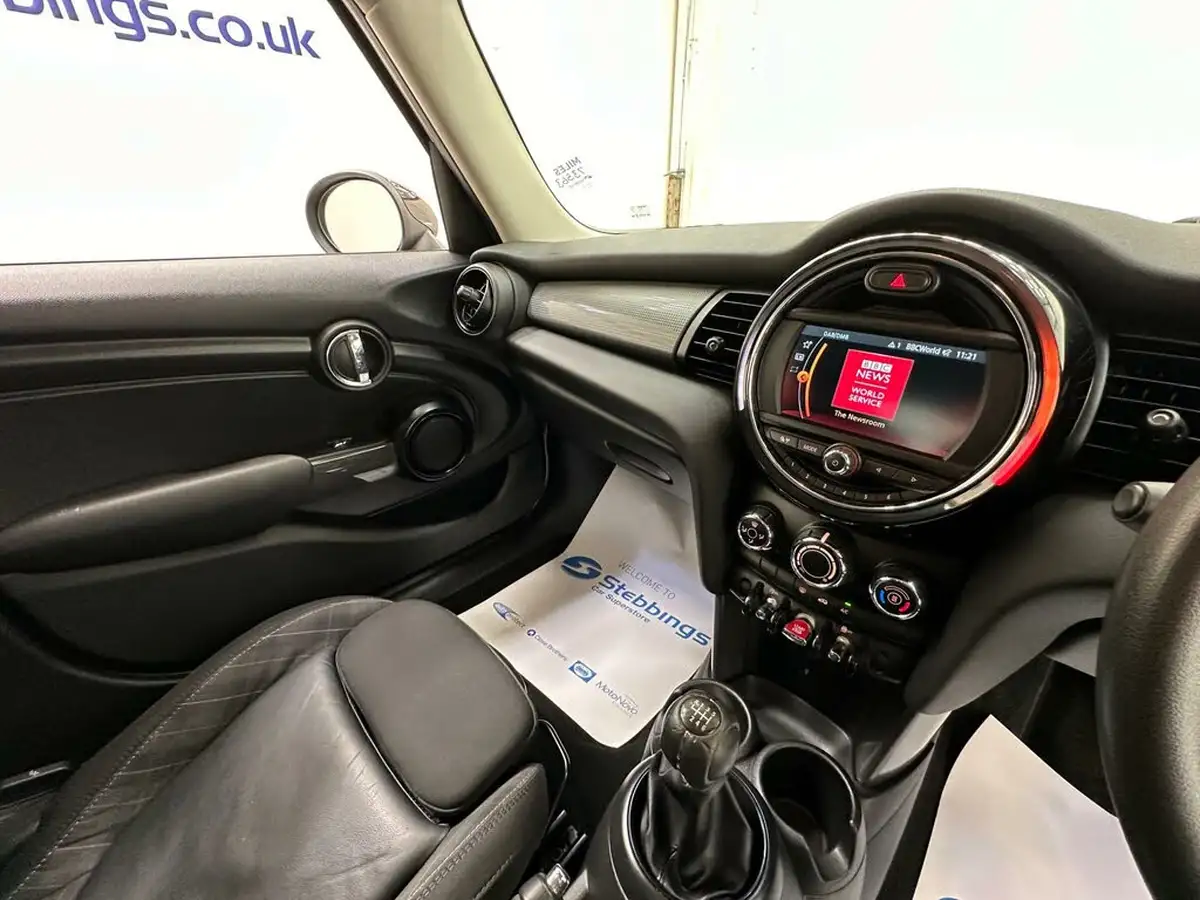 2018-mini-cooper-15td-cooper-d-series-ii-ss-hatchback-5d-big-15