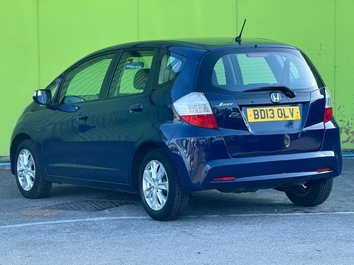 2013-honda-jazz-14-es-big-5