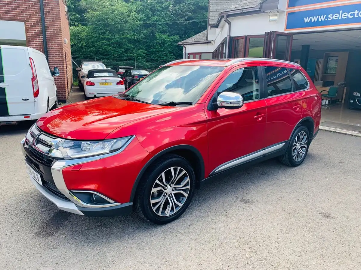 2018-mitsubishi-outlander-22di-d-4-big-2