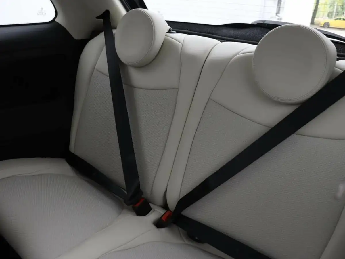 2021-fiat-500-10-dolcevita-big-12