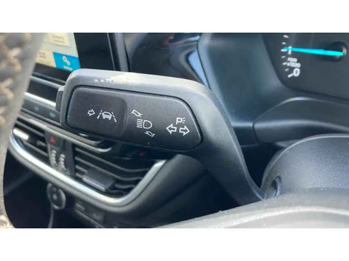 2018-ford-fiesta-11-ti-vct-zetec-3d-big-30