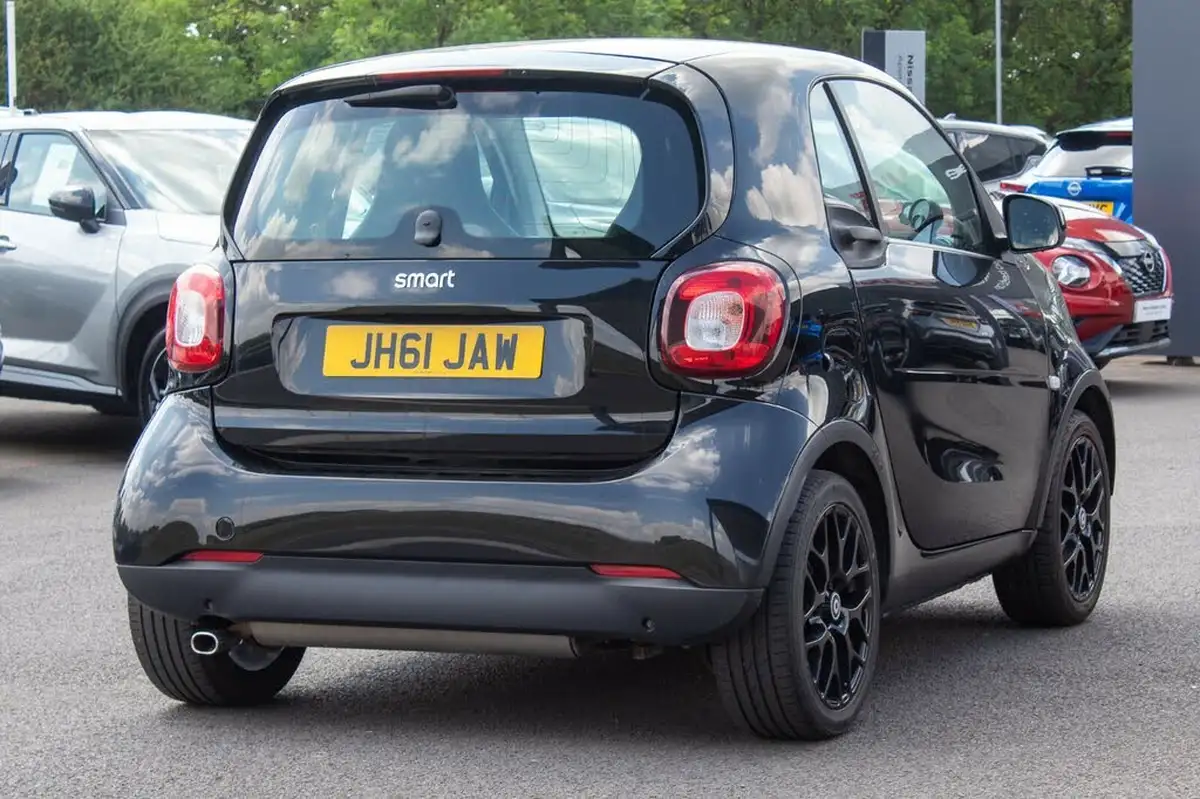 2017-smart-fortwo-10-prime-sport-71bhp-ss-coupe-twinamic-big-10