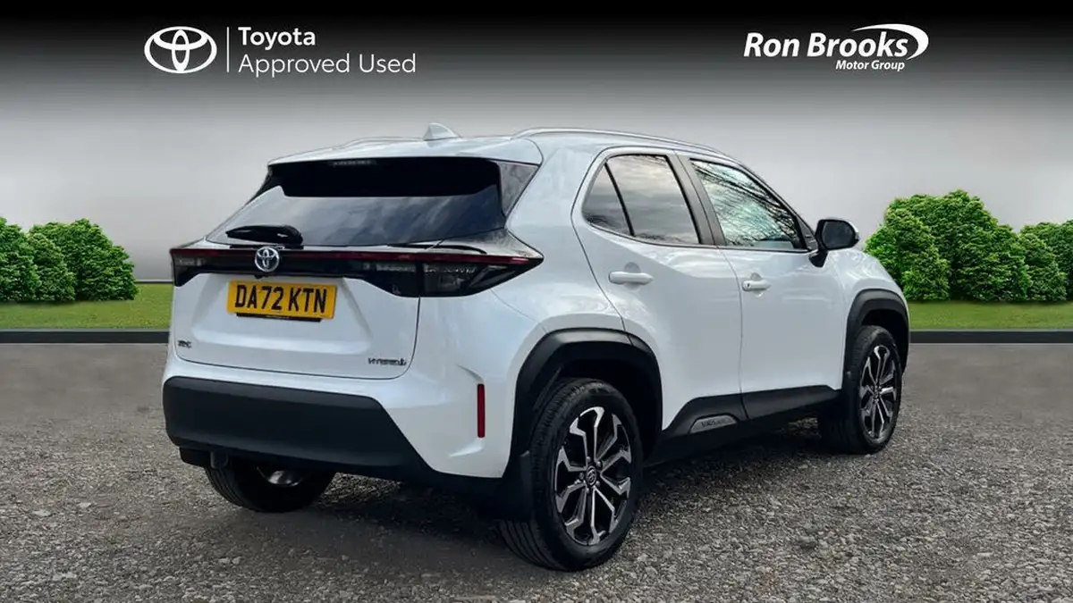 2022-toyota-yaris-cross-15-vvt-i-design-big-1