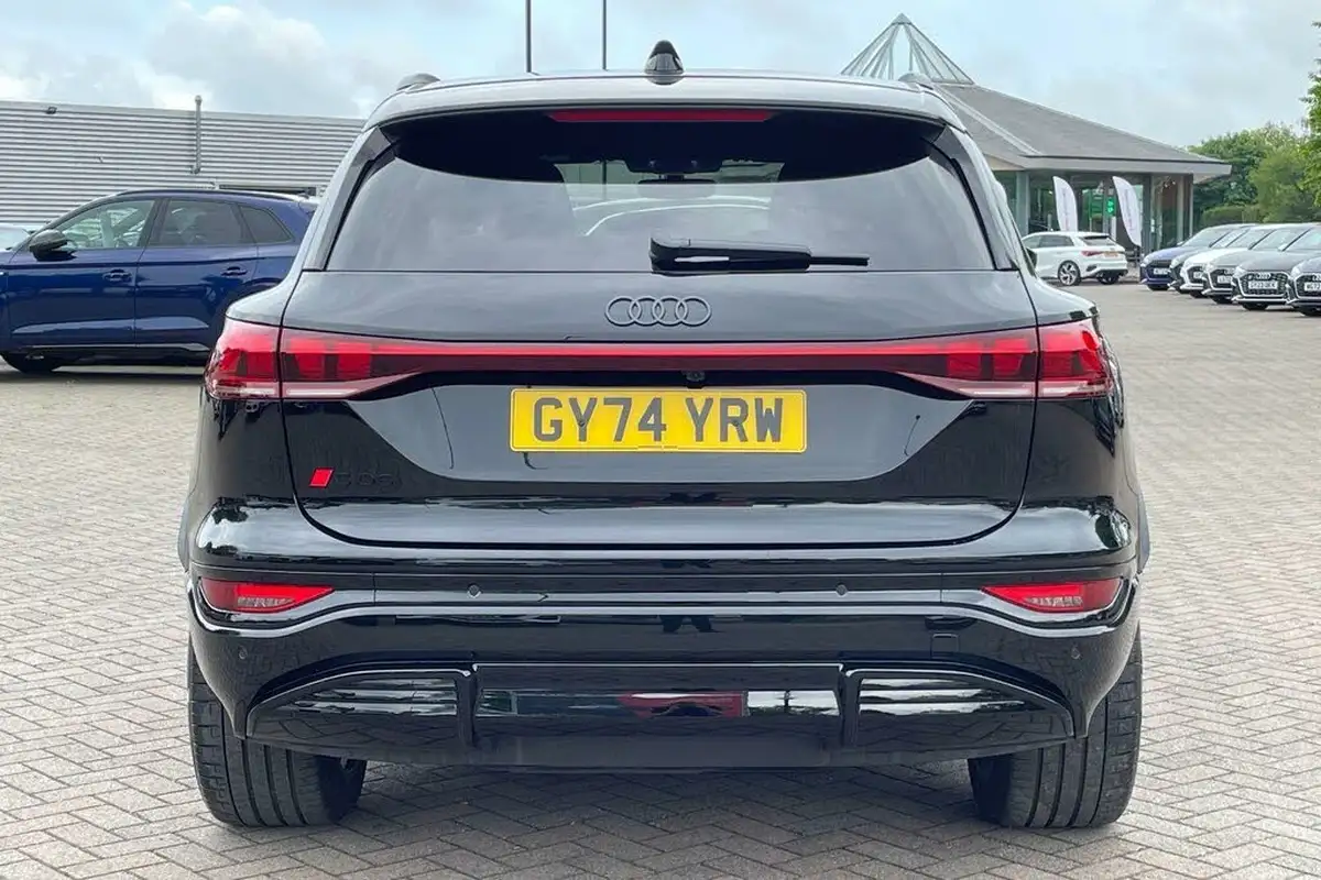 2024-audi-sq6-e-tron-e-edition-1-suv-big-4