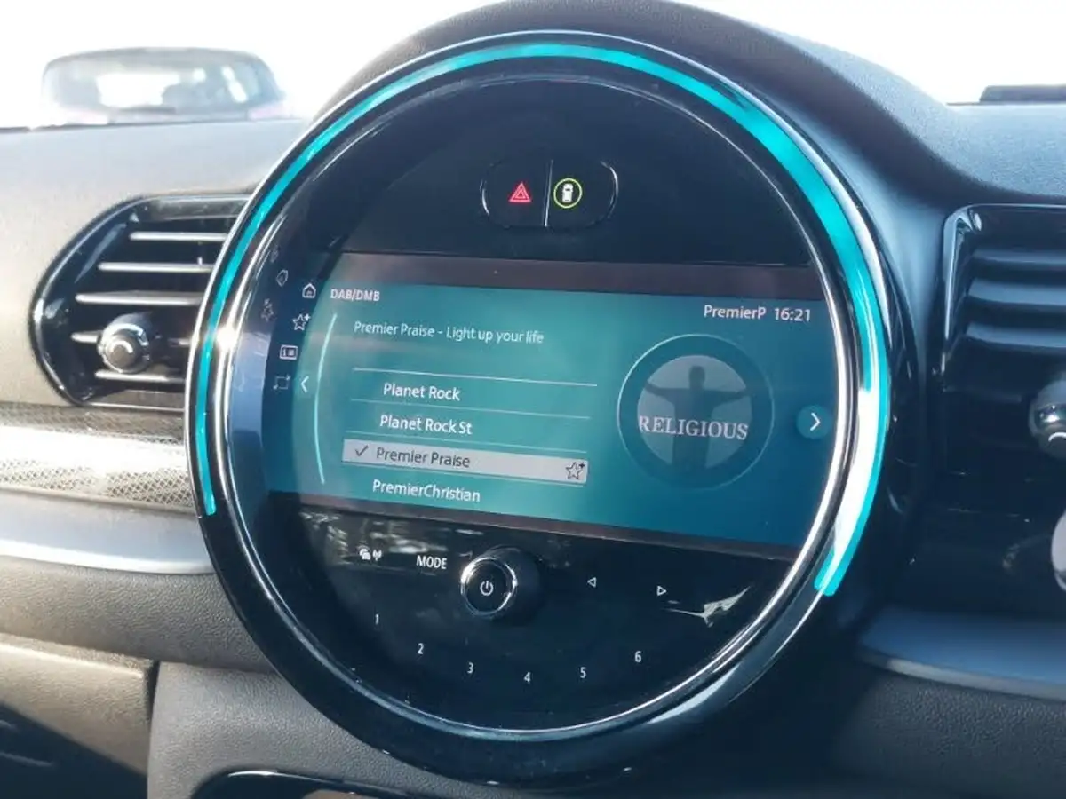 2022-mini-clubman-15-cooper-exclusive-premium-auto-big-11
