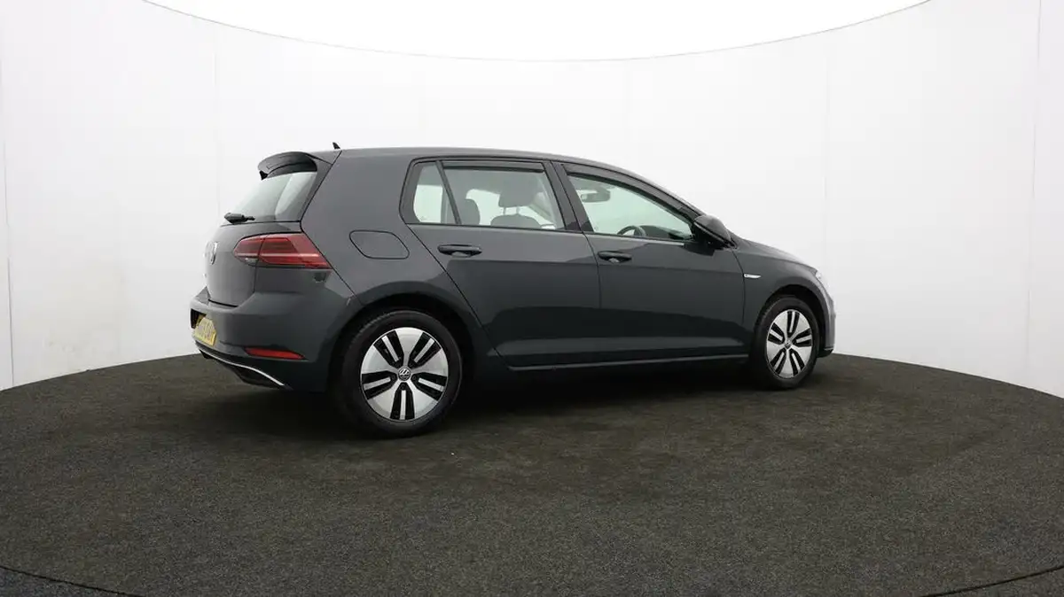 2020-volkswagen-golf-e-e-golf-big-35