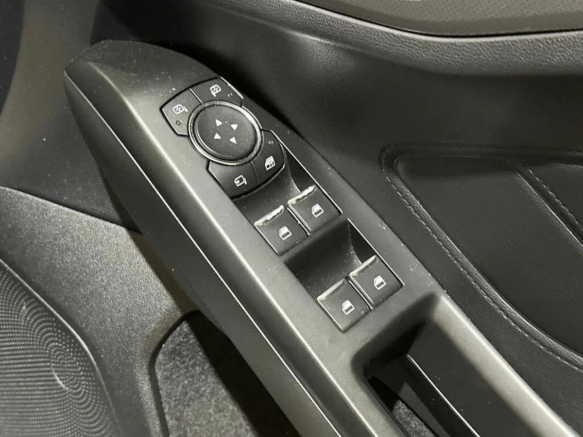 2020-ford-focus-10t-titanium-x-hatchback-auto-big-20