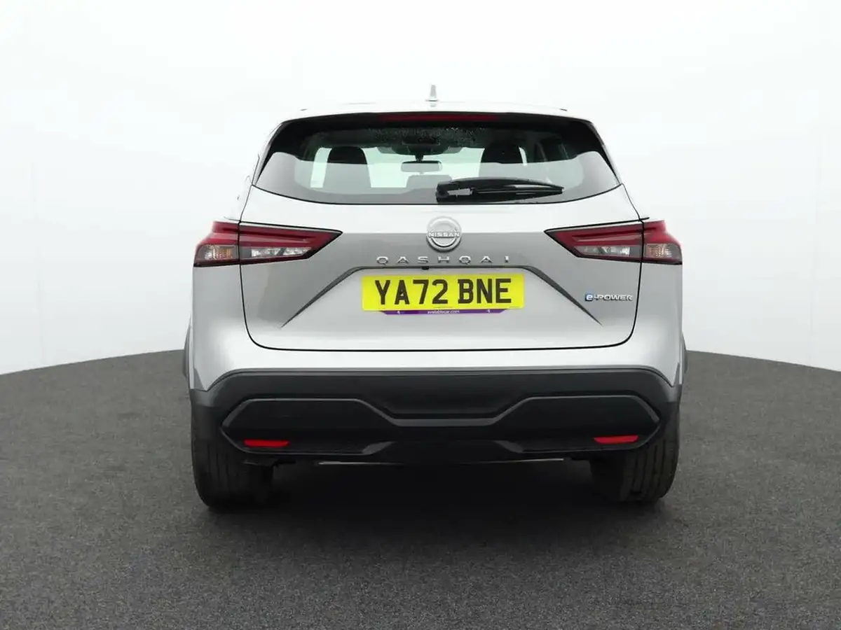 2022-nissan-qashqai-15-acenta-premium-big-3
