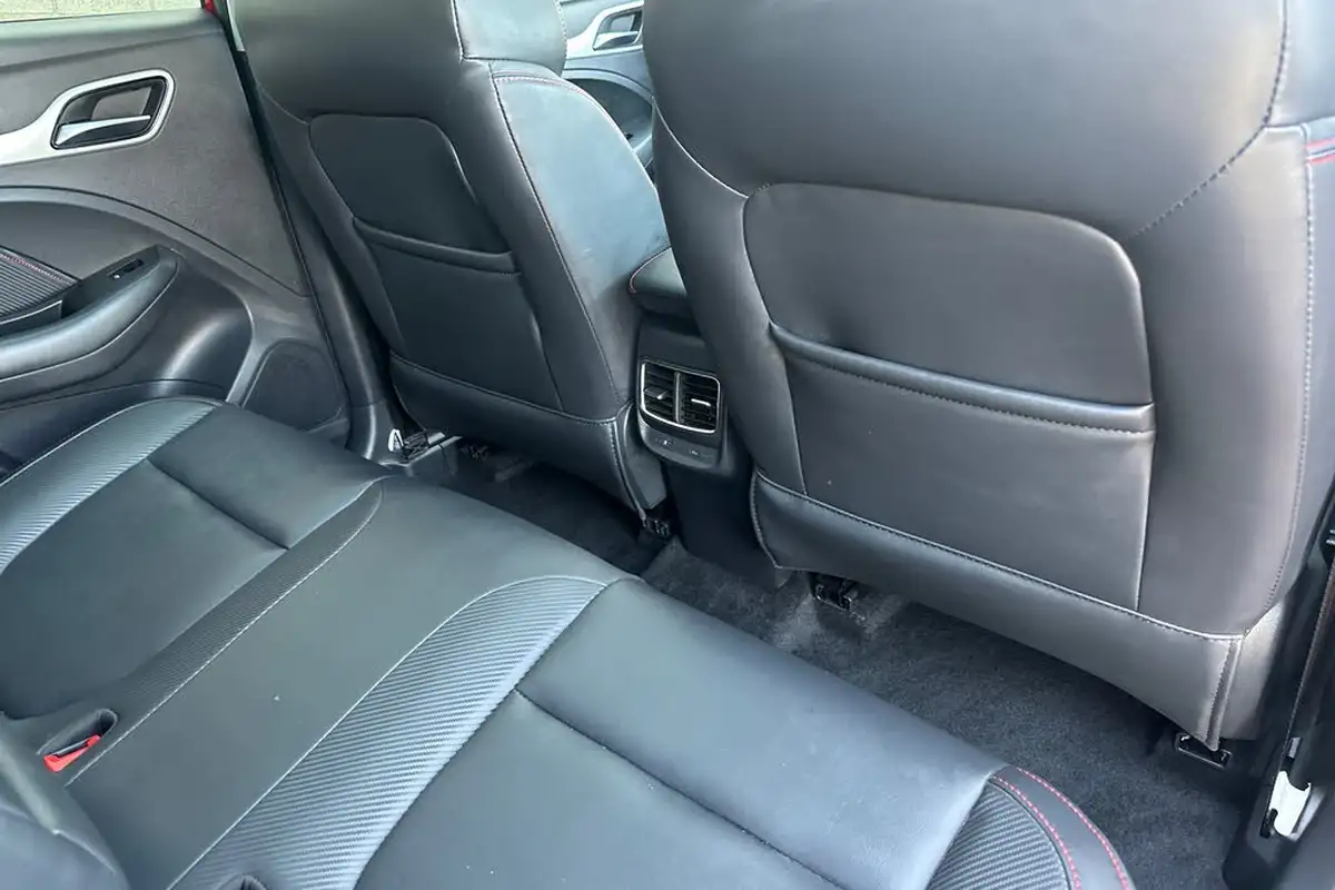 2023-mg-zs-suv-e-trophy-connect-ev-156ps-long-range-big-26