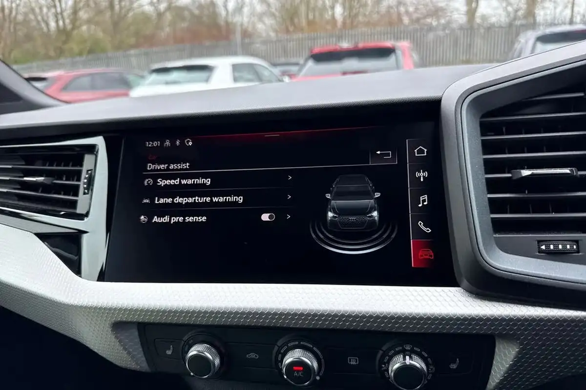 2023-audi-a1-10-30-tfsi-s-line-big-58