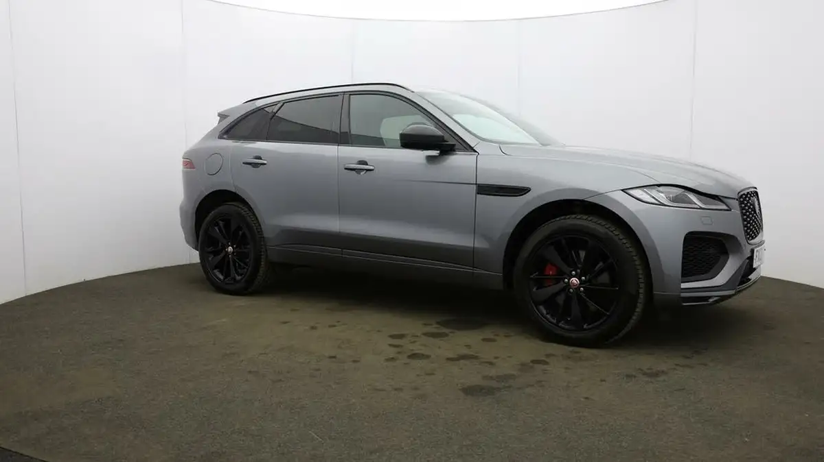 2022-jaguar-f-pace-20-p250-r-dynamic-black-big-48