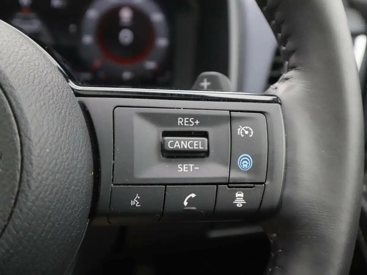 2022-nissan-qashqai-13-dig-t-tekna-xtronic-big-36