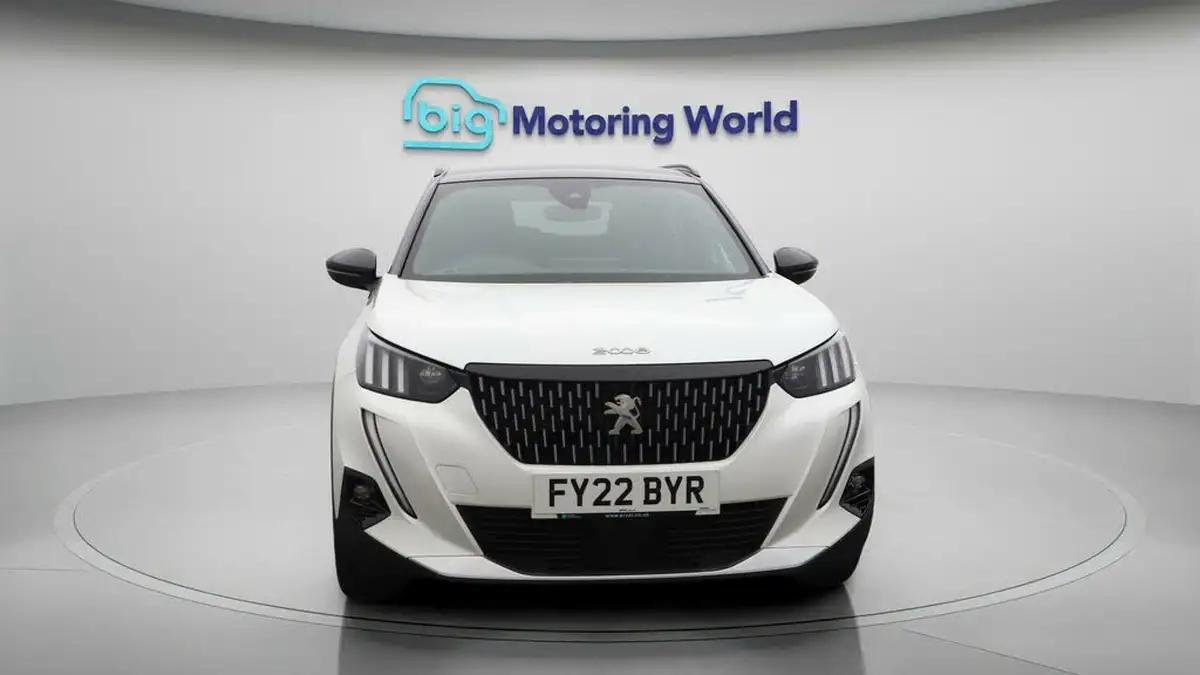 2022-peugeot-2008-suv-12-puretech-gt-big-1