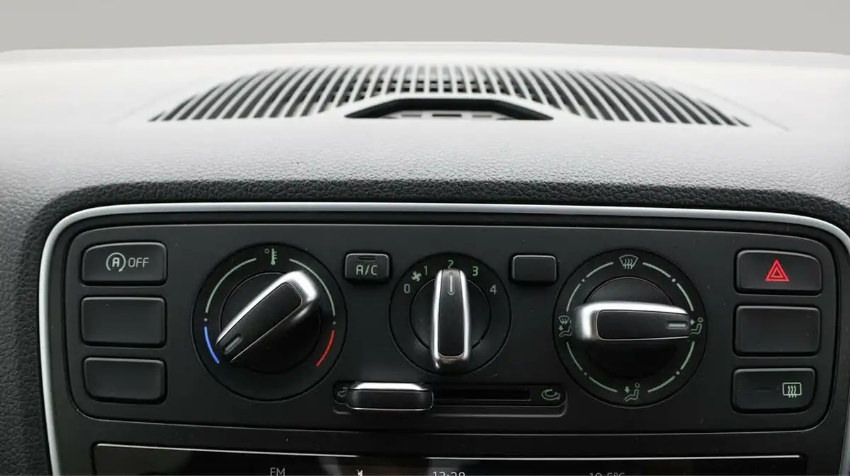 2019-skoda-citigo-10-colour-edition-5d-big-11