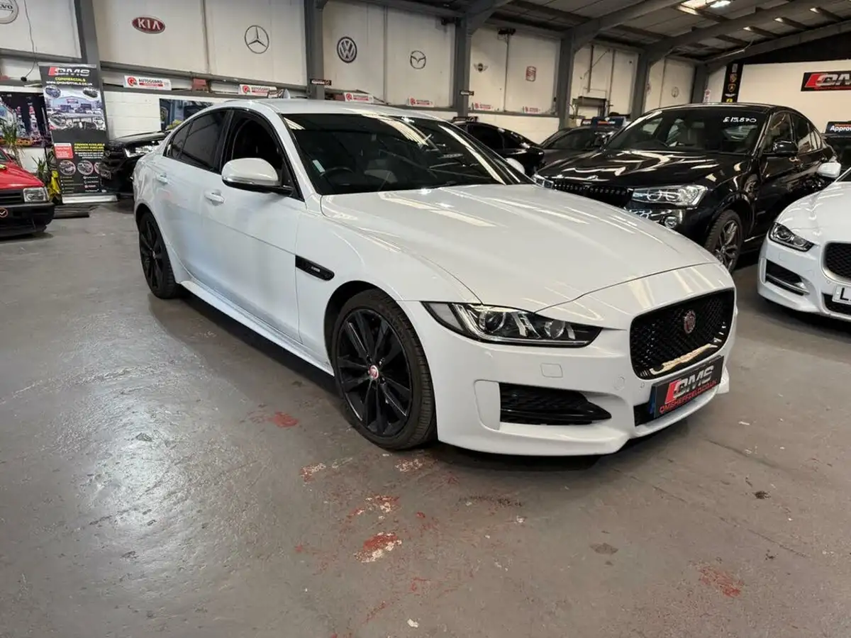 2016-jaguar-xe-20d-r-sport-180ps-auto-big-10