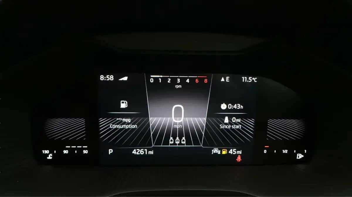 2023-skoda-karoq-15-tsi-se-l-dsg-big-10