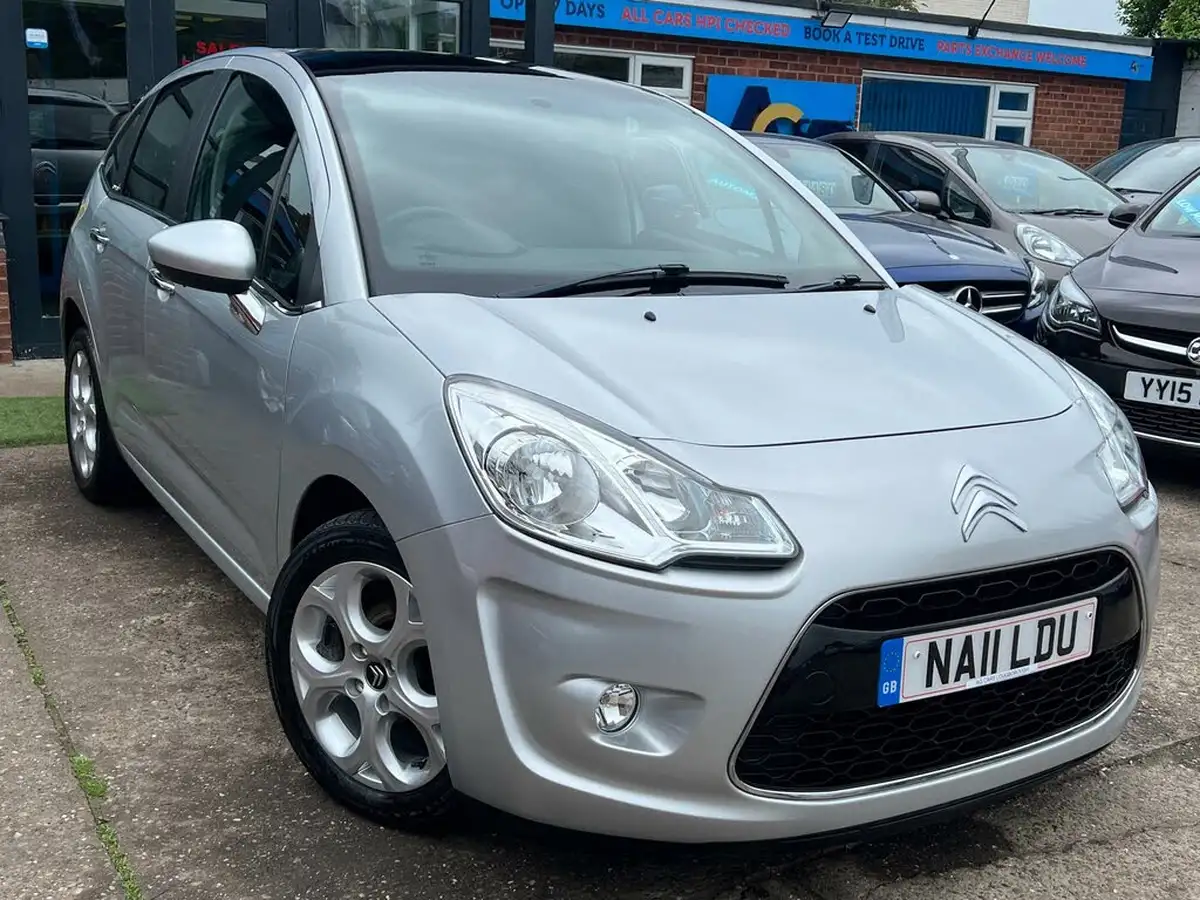 2011-citroen-c3-14-connexion-big-11