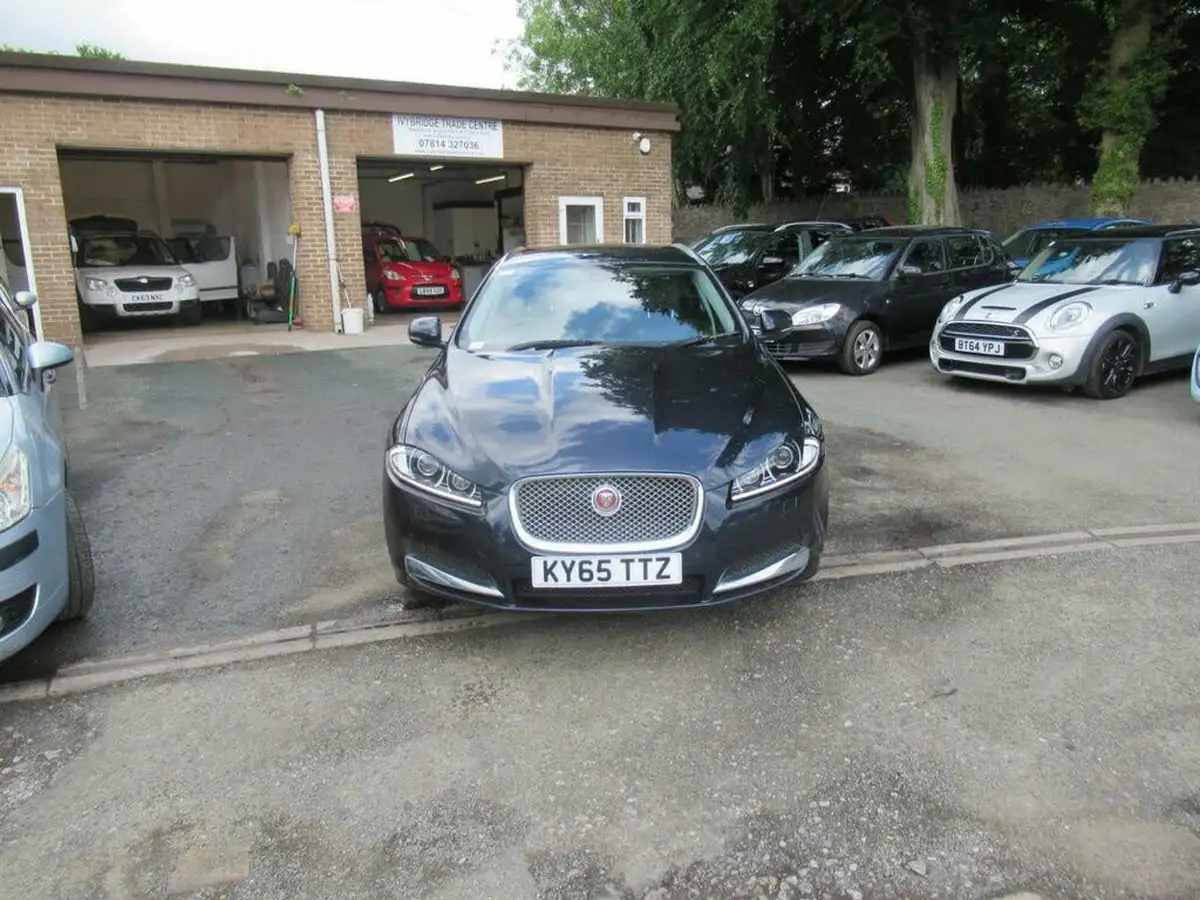 2015-jaguar-xf-22td-luxury-200ps-sportbrake-5d-big-3