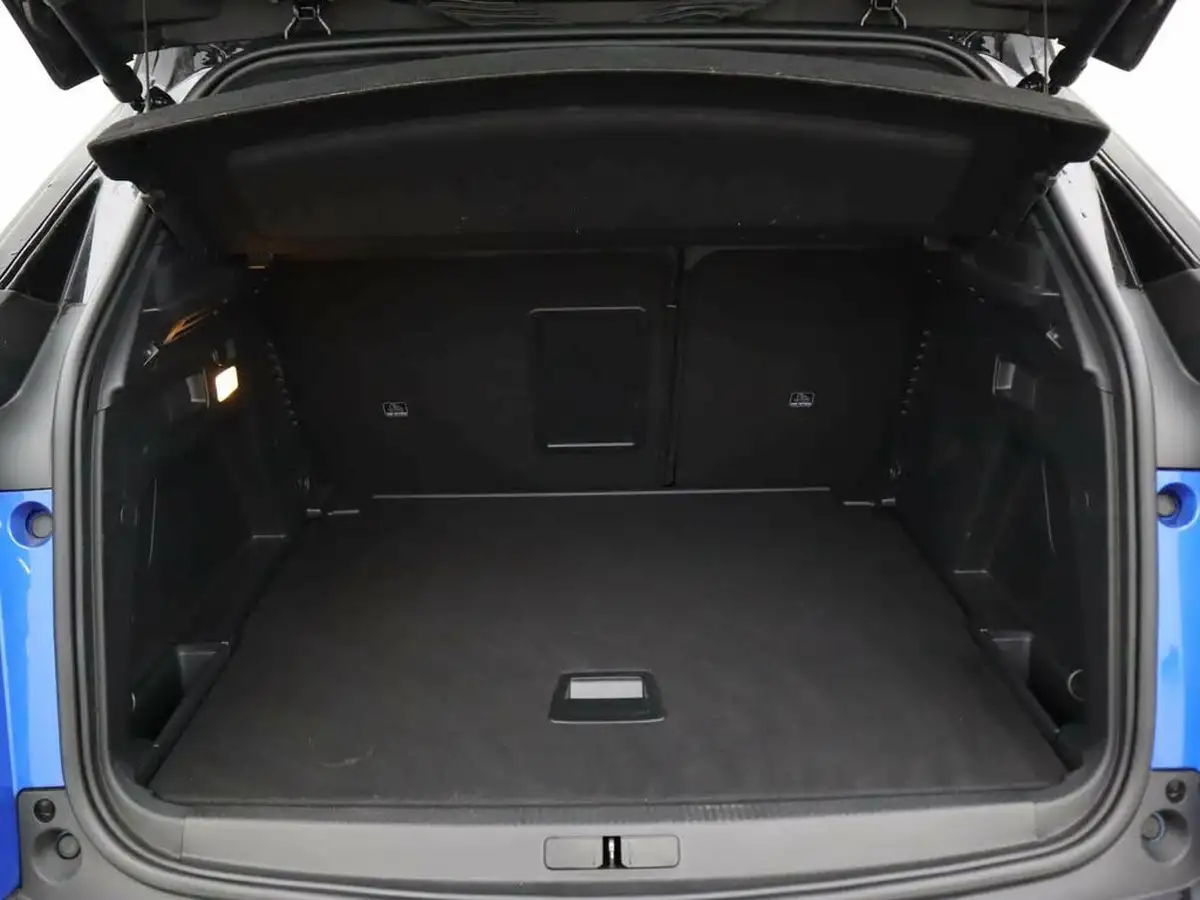 2022-peugeot-3008-suv-12-puretech-gt-premium-big-8