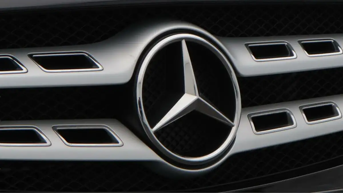2020-mercedes-benz-gla-class-16-gla-200-amg-line-edition-plus-7g-dct-big-25