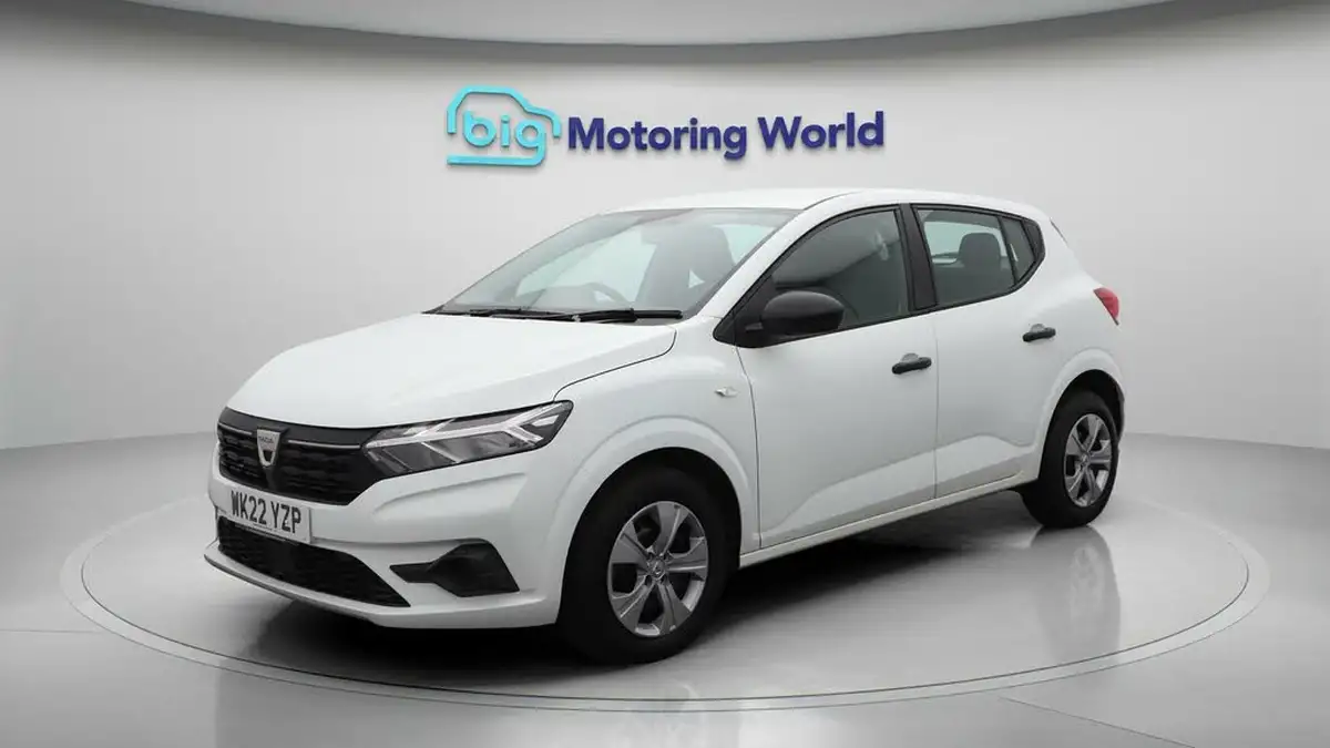 2022-dacia-sandero-10-sce-essential-big-3