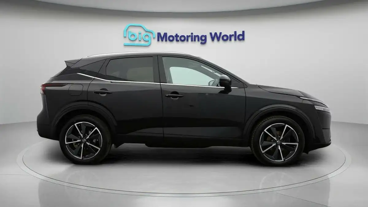2022-nissan-qashqai-13-dig-t-tekna-140ps-big-7