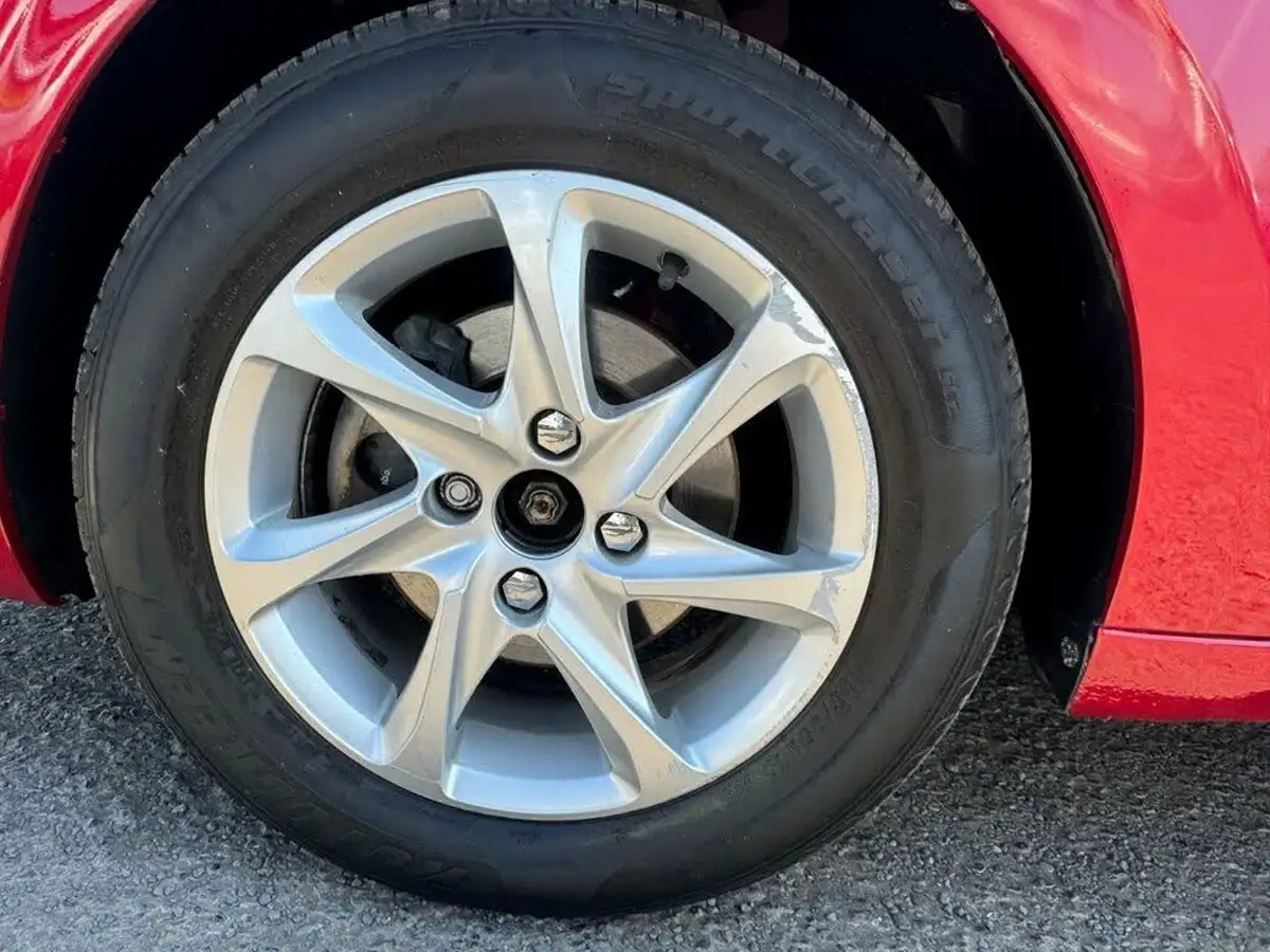 2012-peugeot-208-14td-allure-14e-hdi-ss-3d-egc-big-12