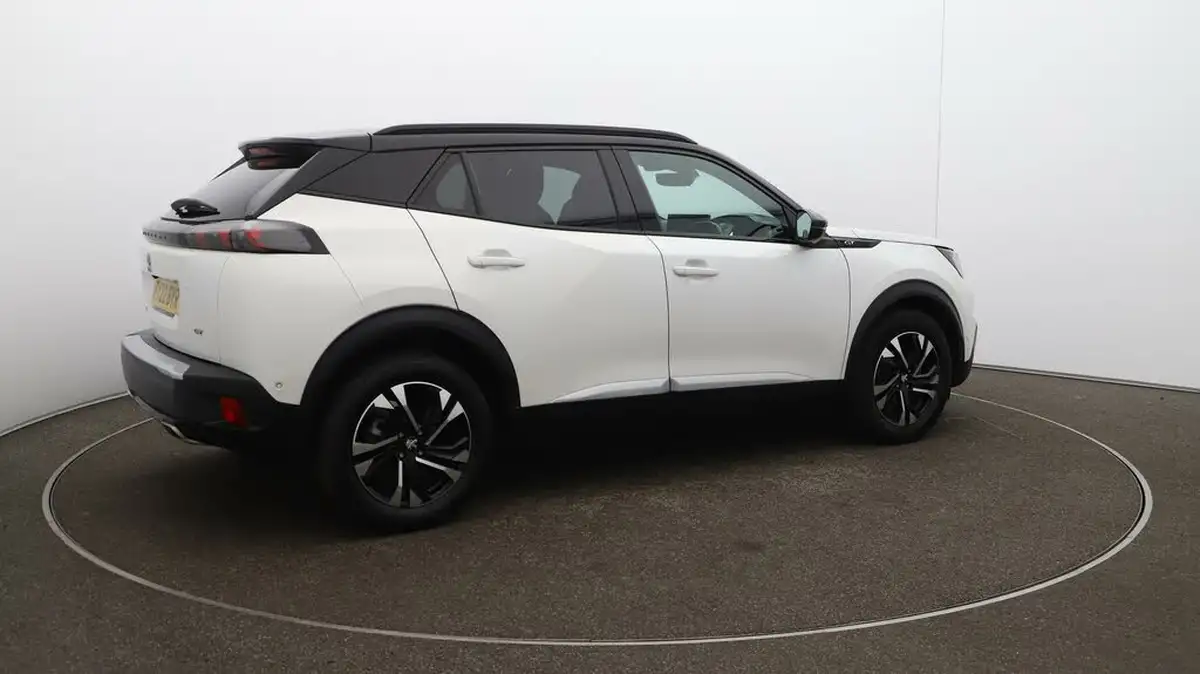 2022-peugeot-2008-suv-12-puretech-gt-big-49
