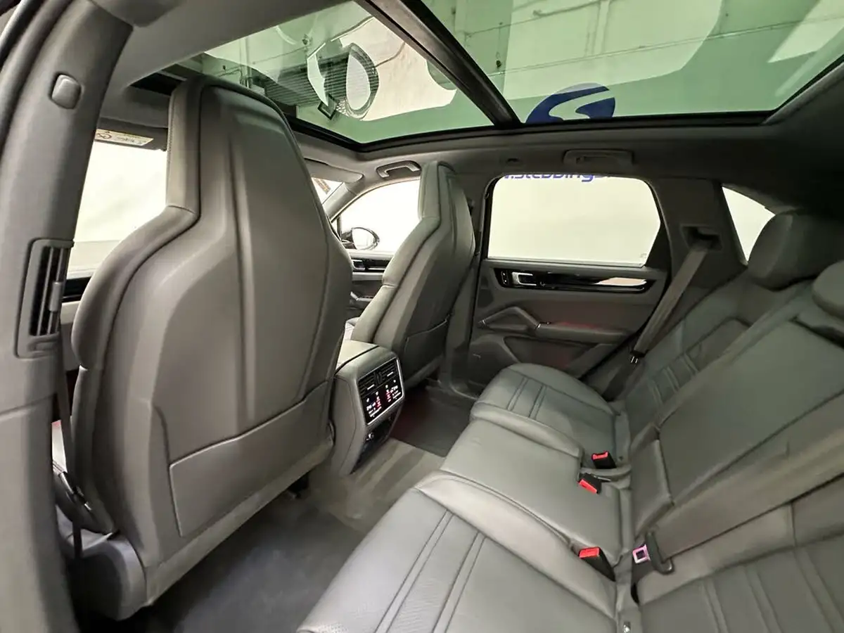 2018-porsche-cayenne-30-v6-s-big-33