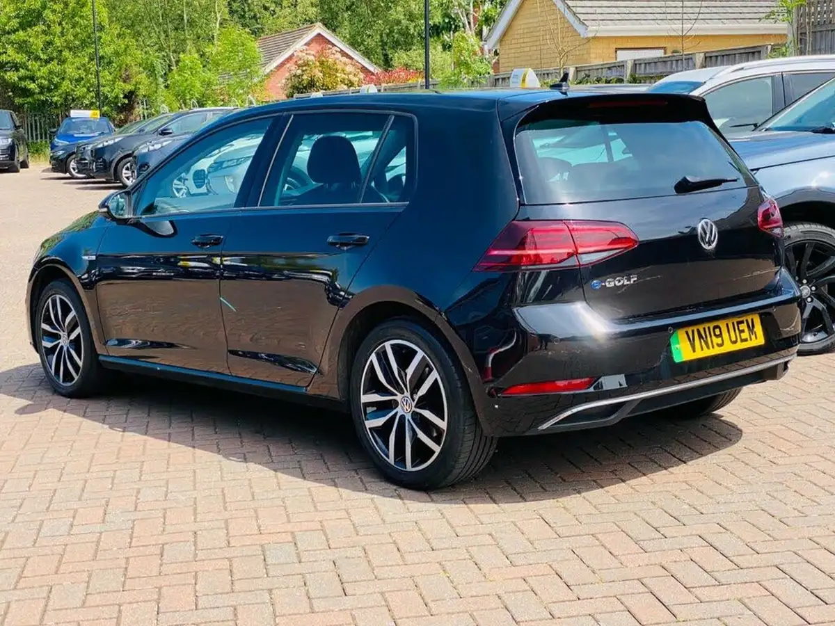 2019-volkswagen-golf-e-e-golf-big-5