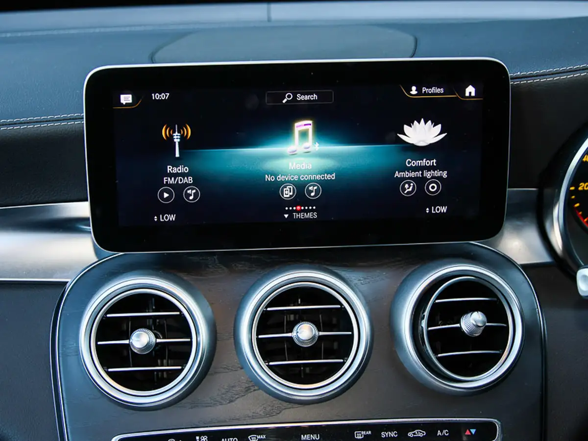 2021-mercedes-benz-glc-class-20d-glc300d-amg-line-premium-245ps-coupe-4d-big-16