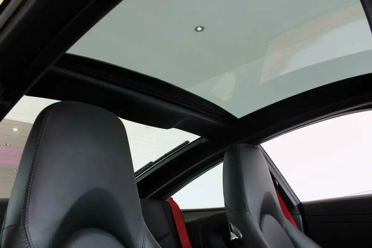 2023-porsche-taycan-e-turbo-s-big-33