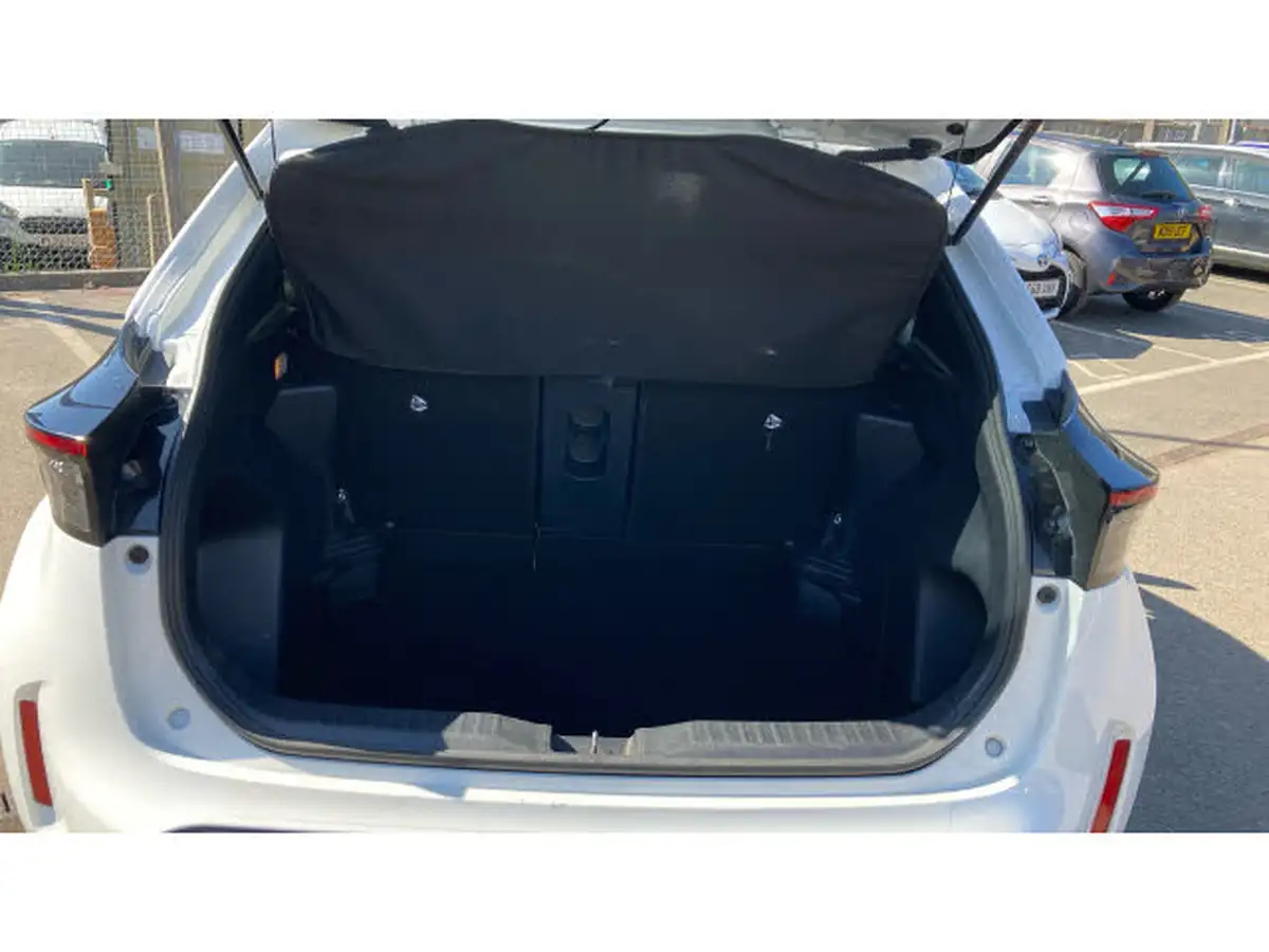 2022-toyota-yaris-15-vvt-i-design-panoramic-roof-big-13